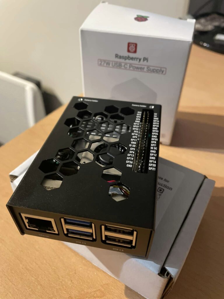 Remplacement d’un système d’affichage dynamique coûteux par une solution libre et autonome