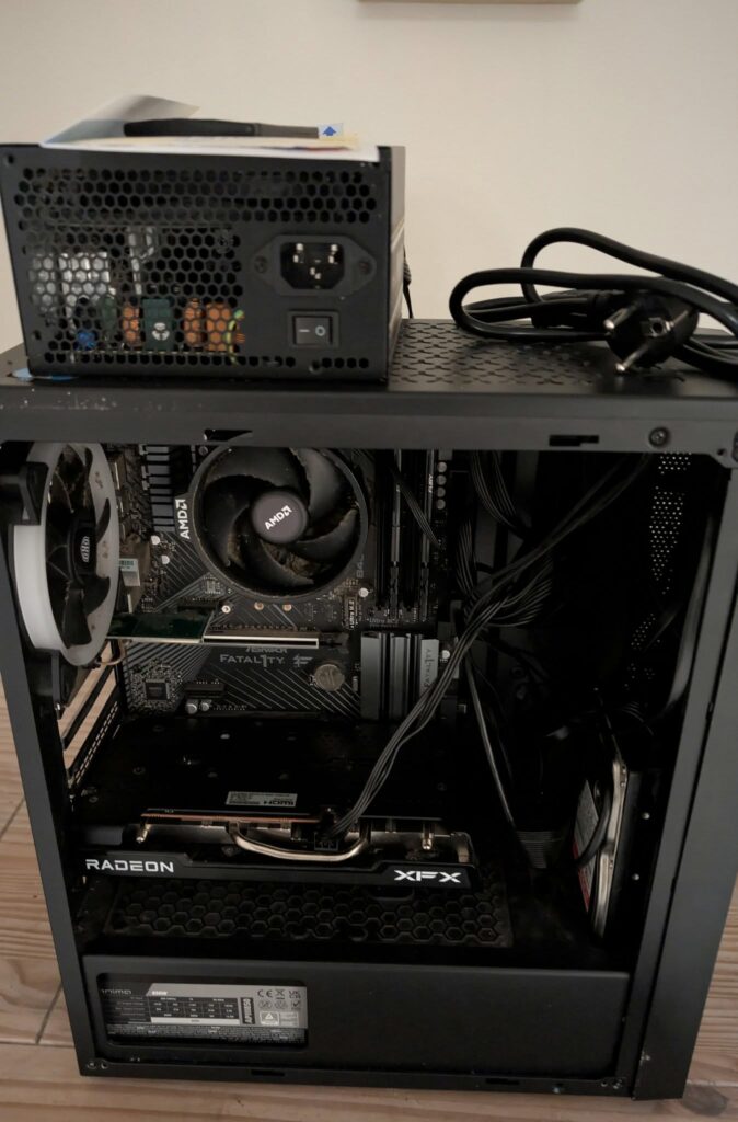 Changement d&rsquo;alimentation pour ce PC gamer qui ne voulait plus démarrer.